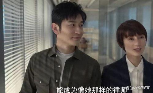 刘大锤最新爆料两人靠窗亲吻,明星情侣甜蜜靠窗亲吻瞬间  第1张